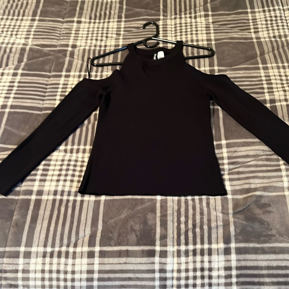 H&M NWOT Black ribbed top